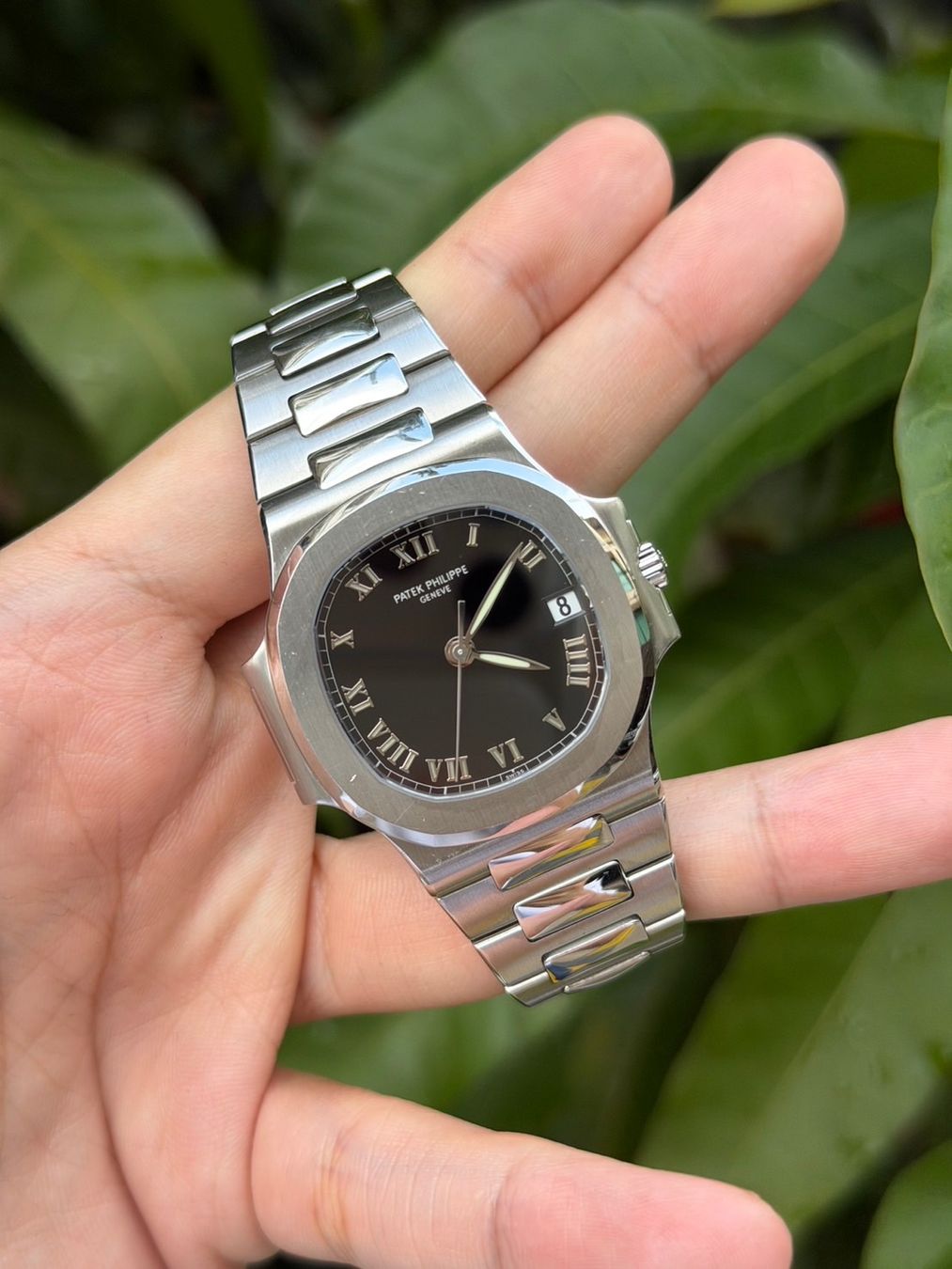 Patek Philippe Orologi: Patek Philippe Nautilus réf. 3800 Full set 2006 – Usato da La Corbaz venduto da ts5_567x 1