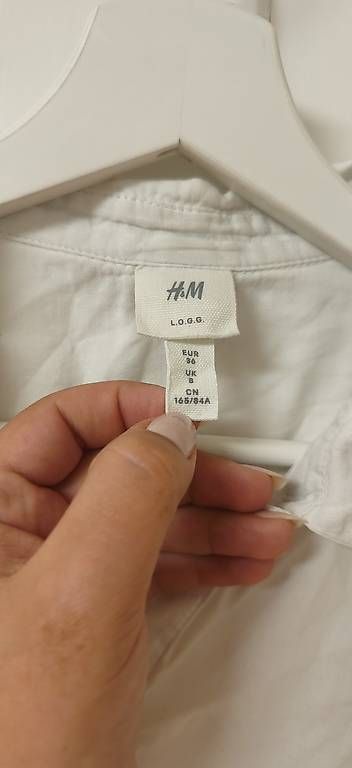 Blusen: H&M weisse Kurzarmbluse  Grösse 36 – Gebraucht aus Schaffhausen von wanno 2