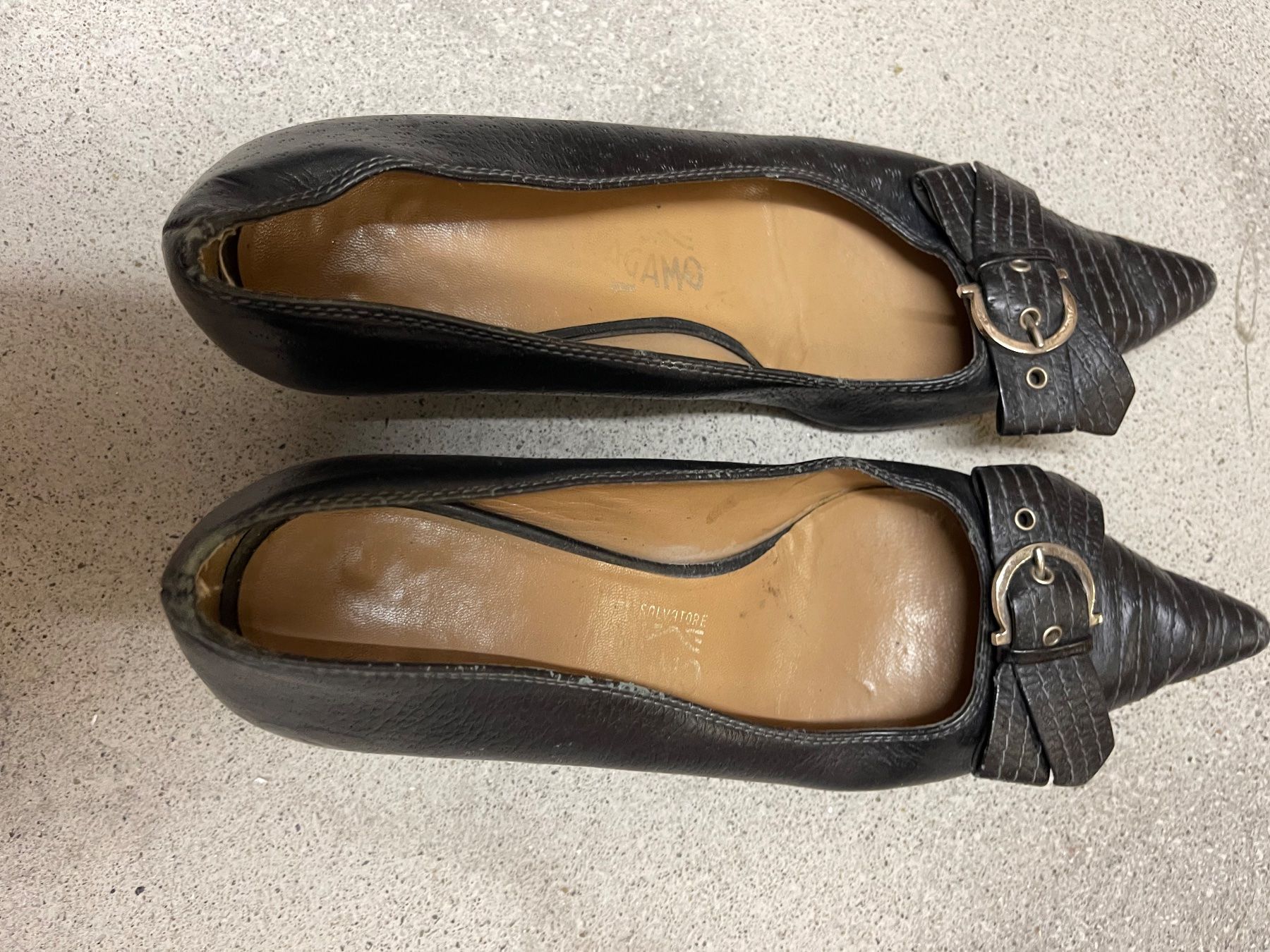 Scarpe da donna: Leather Ferragamo shoes – Nuovo (secondo la descrizione) da Zürich venduto da Alpen209