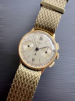Splendid Large Universal Geneve Chrono Vintage 18K Gold Rare