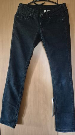 Schwarze Mango Jeans, Gr. 34, neuwertig für den Frühling!