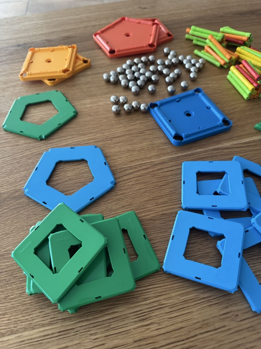 Geomag Jeux de construction: Geomag Set – D'occasion à Wauwil par RaFiLa 2