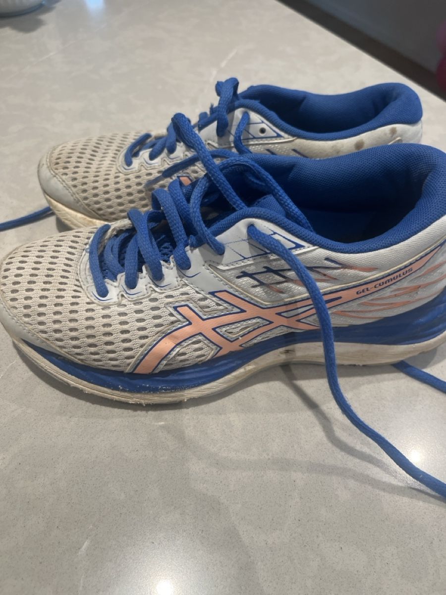 Asics Schuhe für Jungen: ASICS  Laufschuhe Gr. 35.5 – Gebraucht aus Münchwilen TG von Kaira0811 2