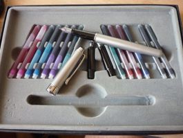 Kalligraphie Set, Federhalter mit Tintenpatronen, neuwertig