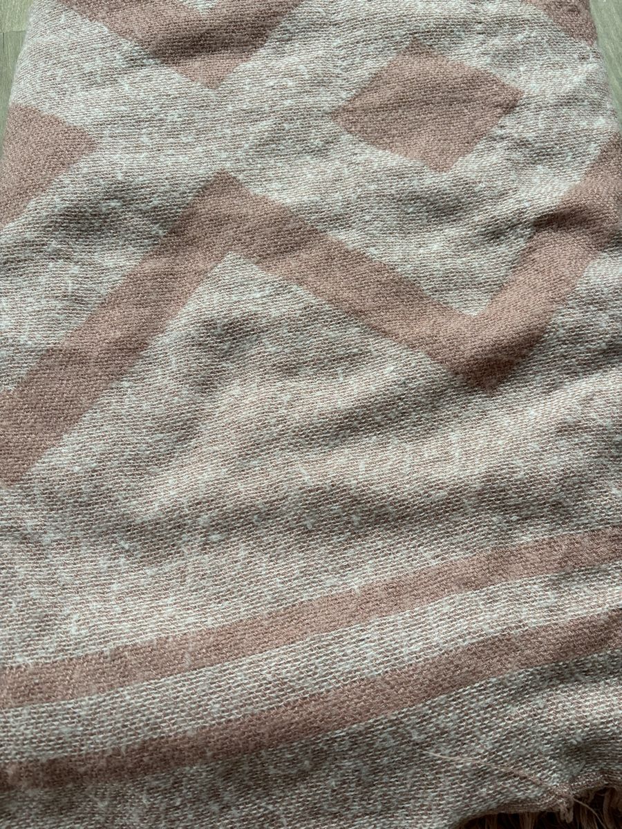 H&M Foulard & Sciarpe: gosser Winterschal rosa – Usato da Nürensdorf venduto da ali_qyh6 2