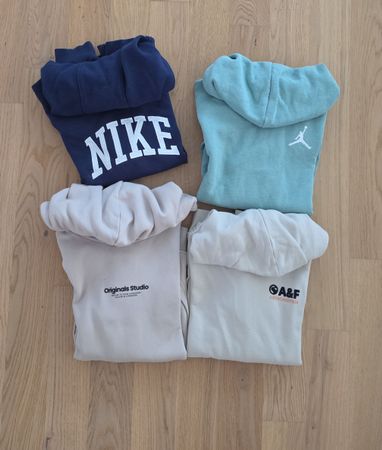 4 Hoodies Marke Mix guter Zustand