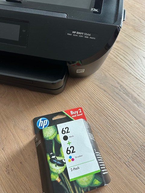 Hewlett Packard Stampanti: Drucker / Scanner HP Envy 5544 – Usato da Ins venduto da bur_nnj9 3
