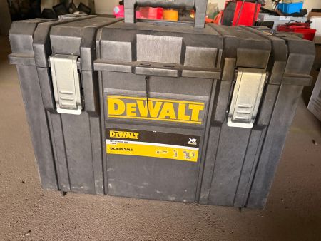 Werkzeugkoffer DeWalt DCK892M4 leer gebrauchter Zustand