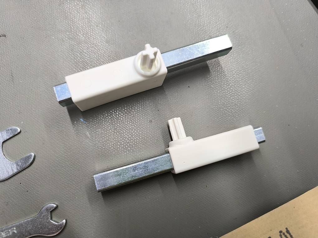 Grilles & Grillages: Geutter Zubehör Gitter  – D'occasion à Aesch BL par MBI
