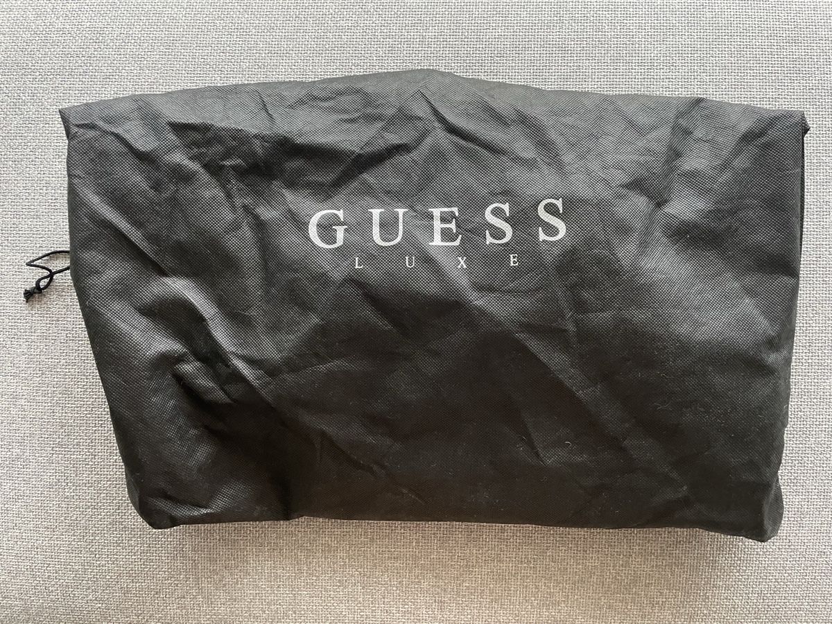 Borse da donna: Guess medium size two color bag – Usato da Lausanne venduto da Jarosz 5