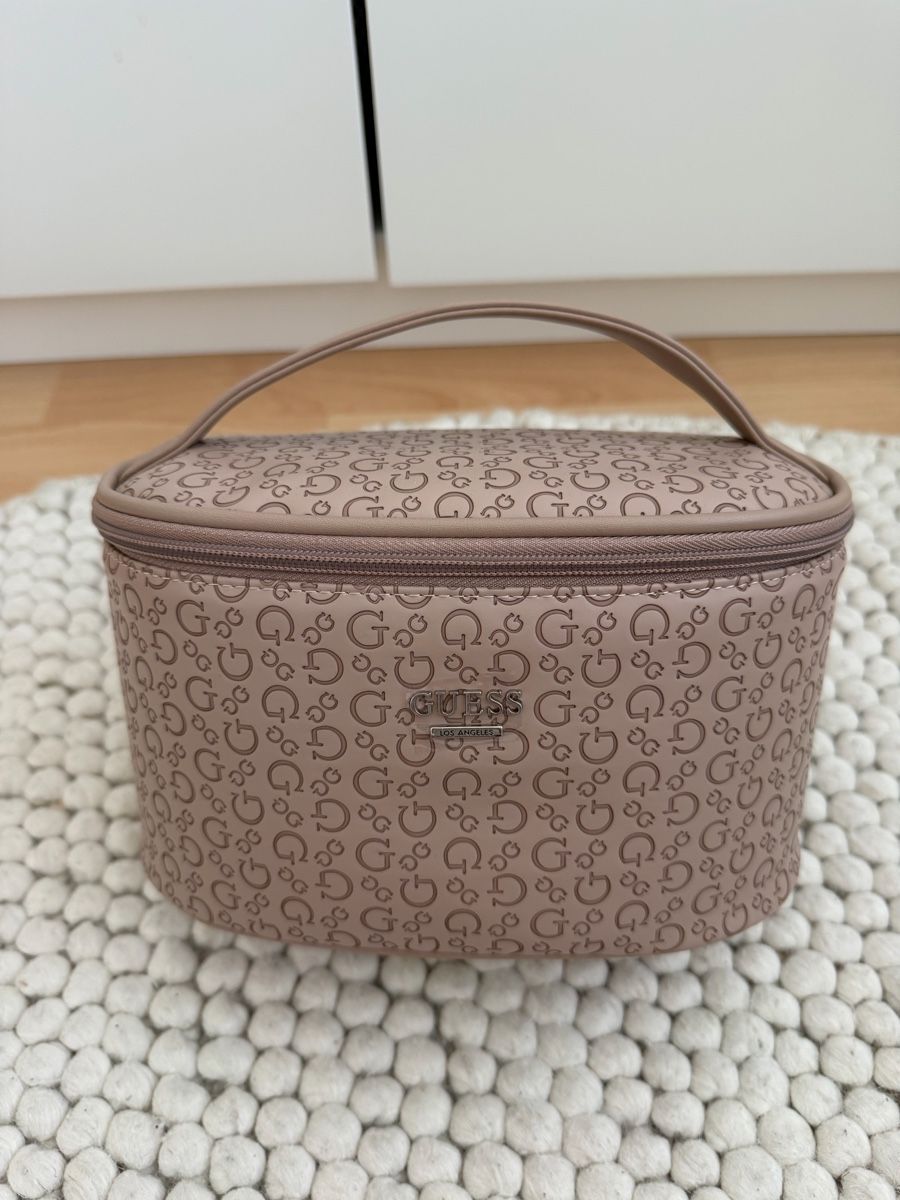 Guess Custodie per cosmetici: GUESS - Kosmetiktasche  – Nuovo e nell'imballaggio originale da luzern venduto da 1Merita
