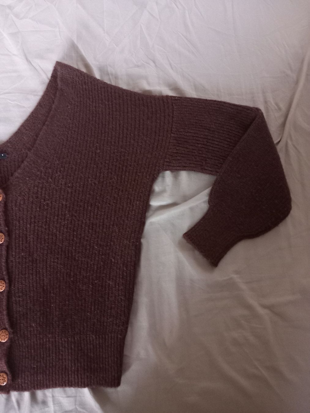 Sisley Pullover & Sweatshirts: Pull brun en tricot – Gebraucht aus Faoug von per_kp6r 1