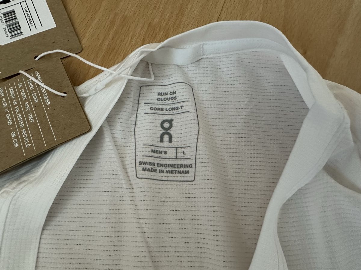 On T-shirts: ON Core Long T-Shirt – Neuf avec emballage d'origine à Chur par Sim7000 4