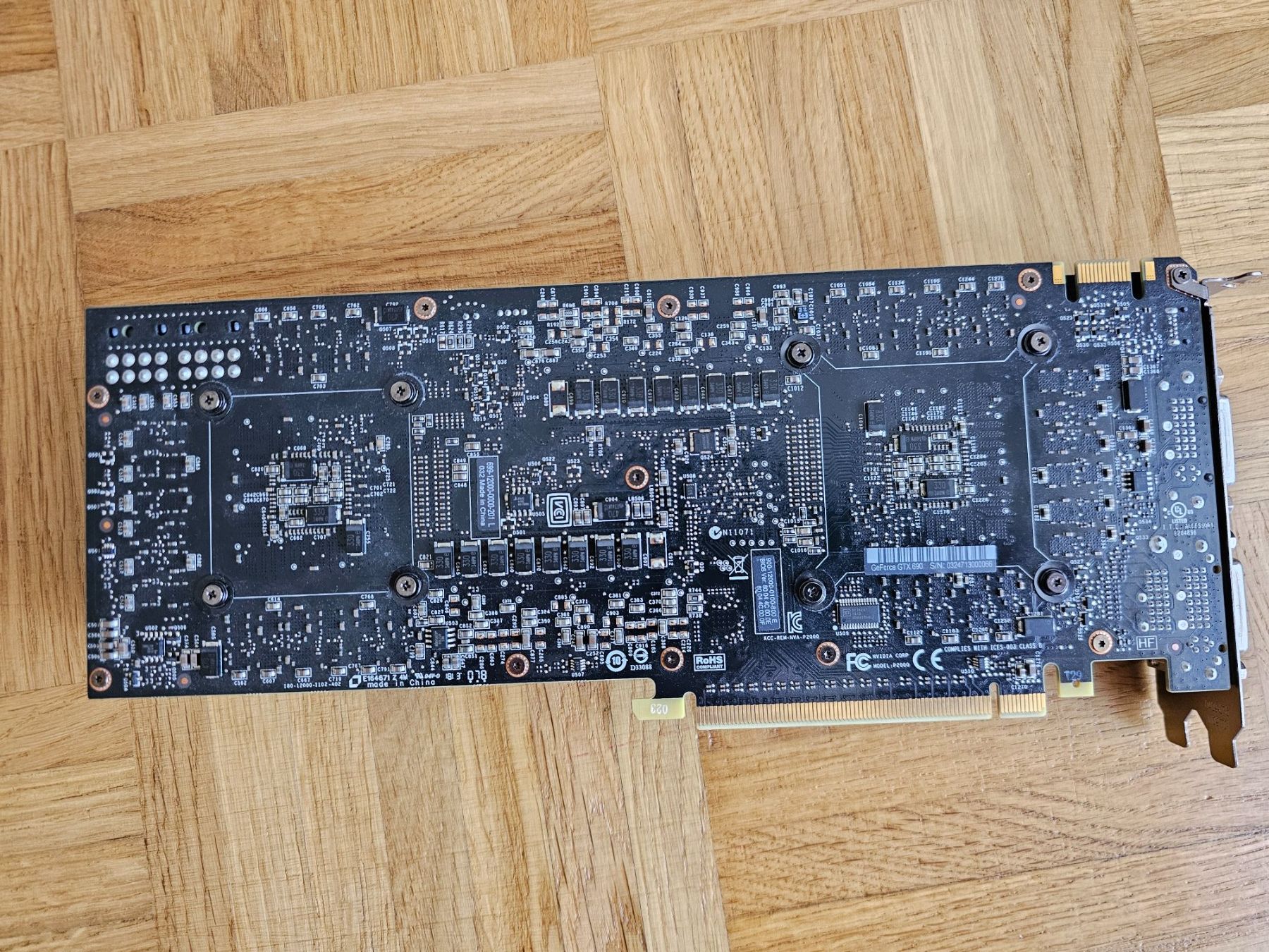 Nvidia Grafikkarten: Nvidia GTX 690 – Gebraucht aus Fribourg von baltenspda 1