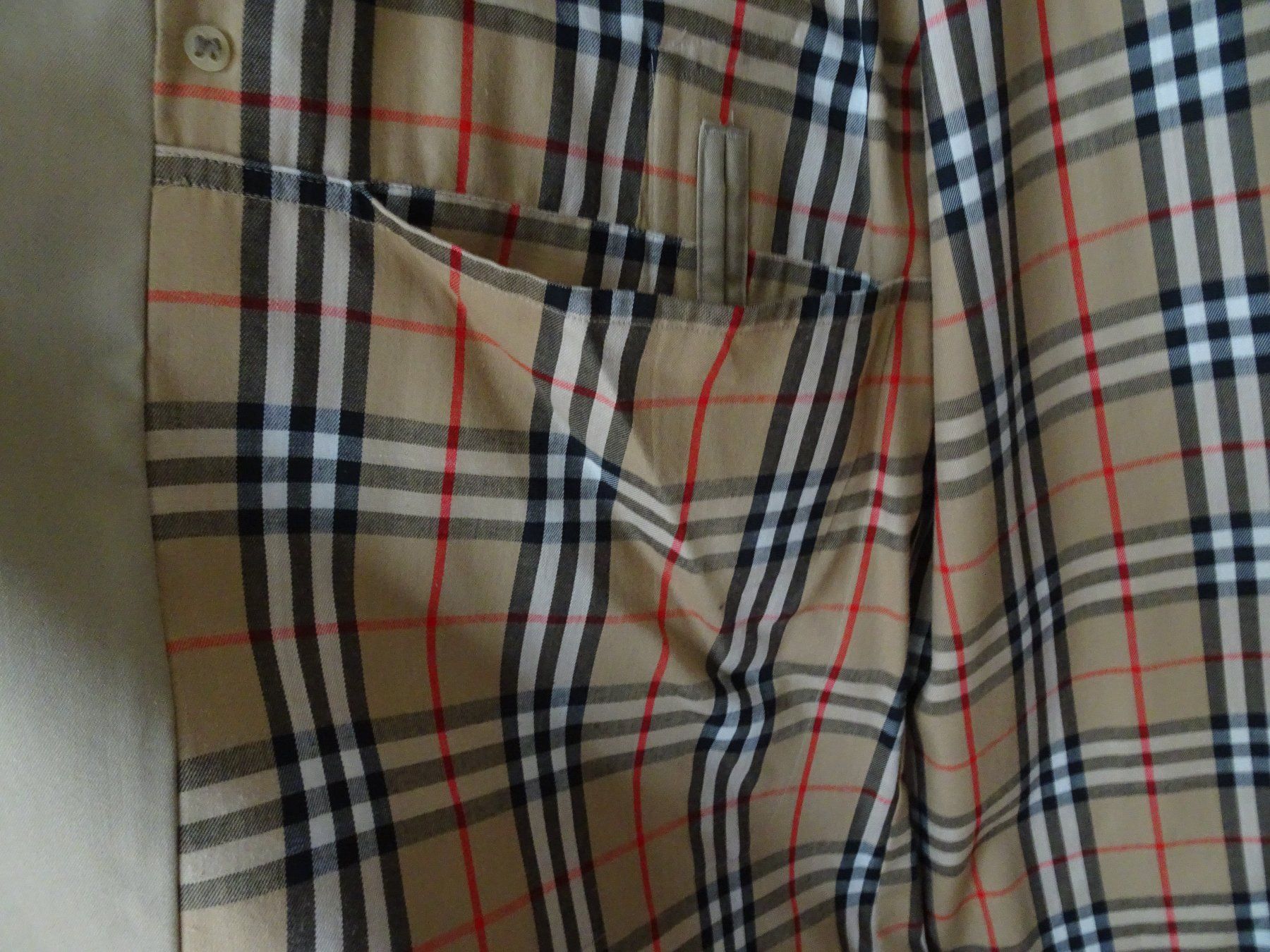 Burberry Cappotti: Burberry Herren-Trenchcoat vintage lang  Grösse 54 – Usato da Locarno venduto da Sicabe 4
