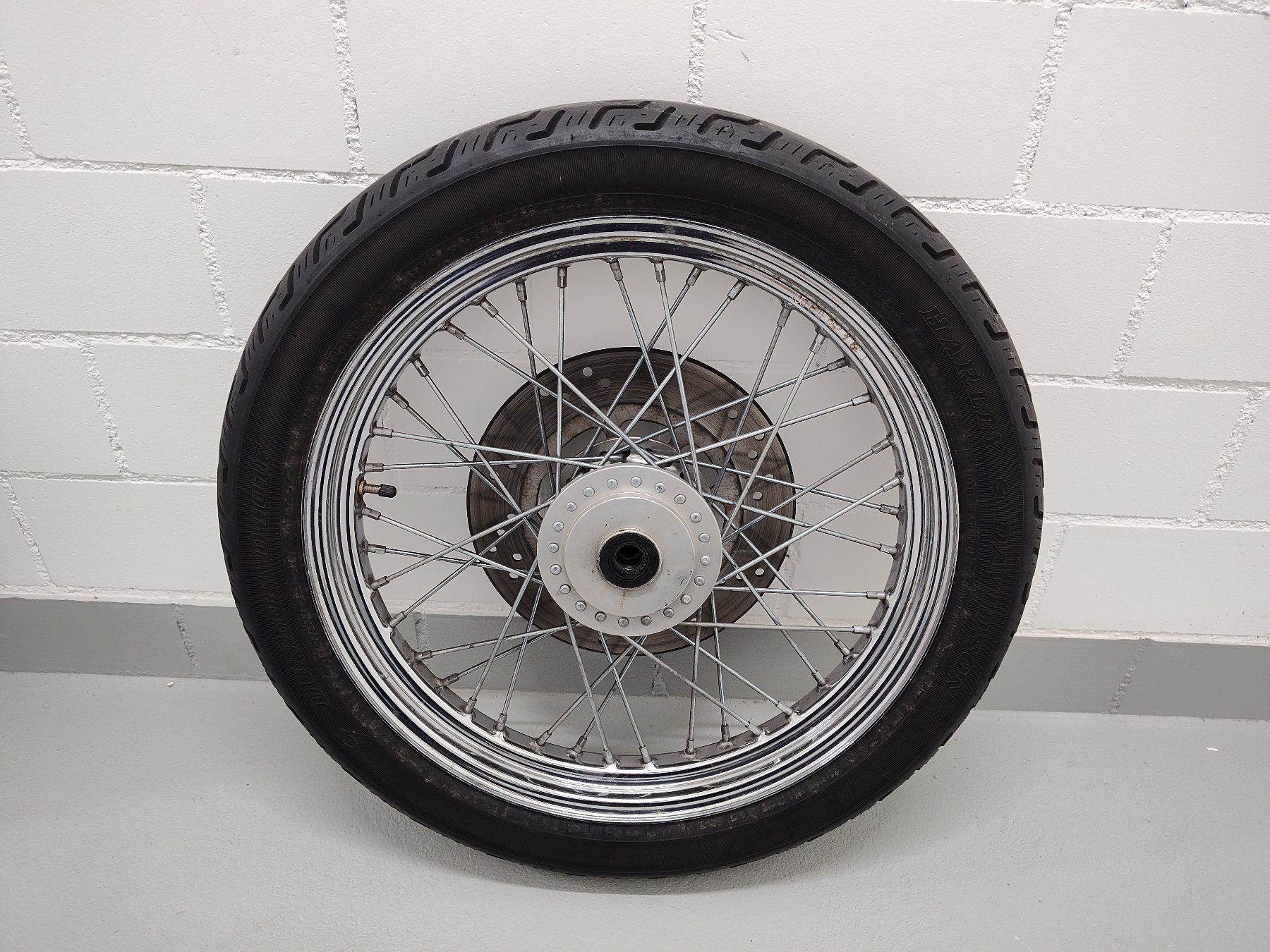 Pneumatici & Ruote complete: Harley Davidson 2 Speichenräder mit Bremsscheibe gebraucht – Usato da Sulgen venduto da Kimi69