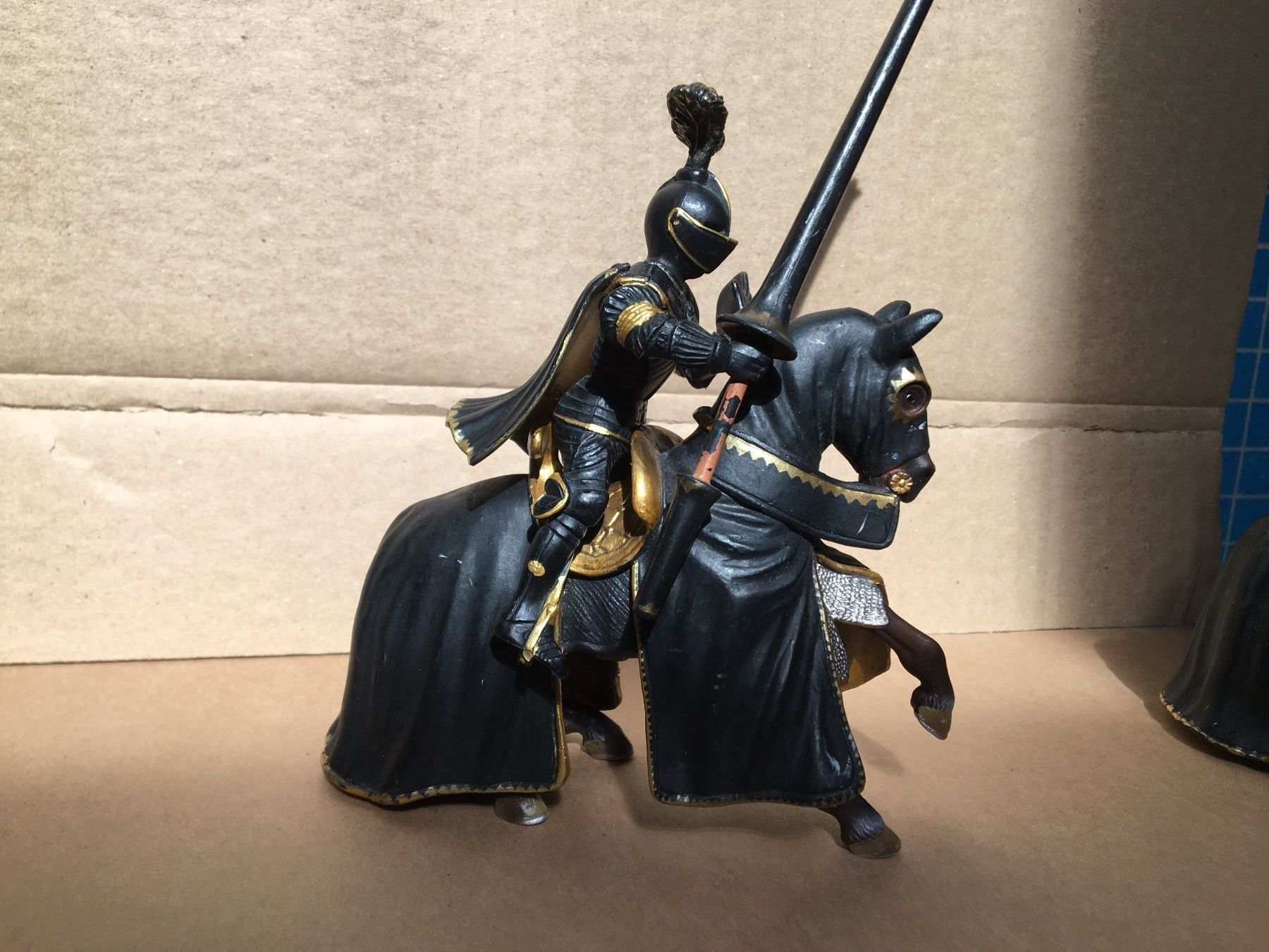 Schleich Statuette: 3 Schleich schwarze Ritter Kreuzritter – Usato da Ennetbaden venduto da mapa05 5