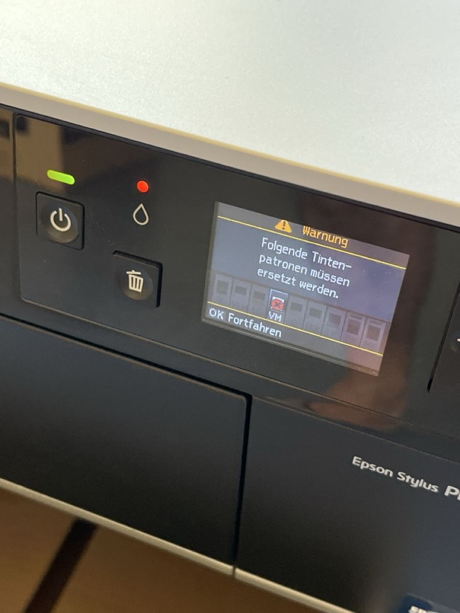 Epson Drucker: Epson R3000 – Defekt aus Zürich von kirkdada 5