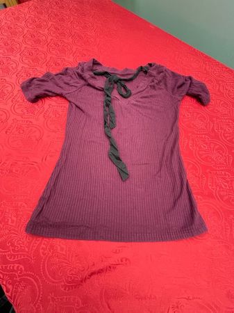 Mädchen violett Oberteil T-Shirt S
