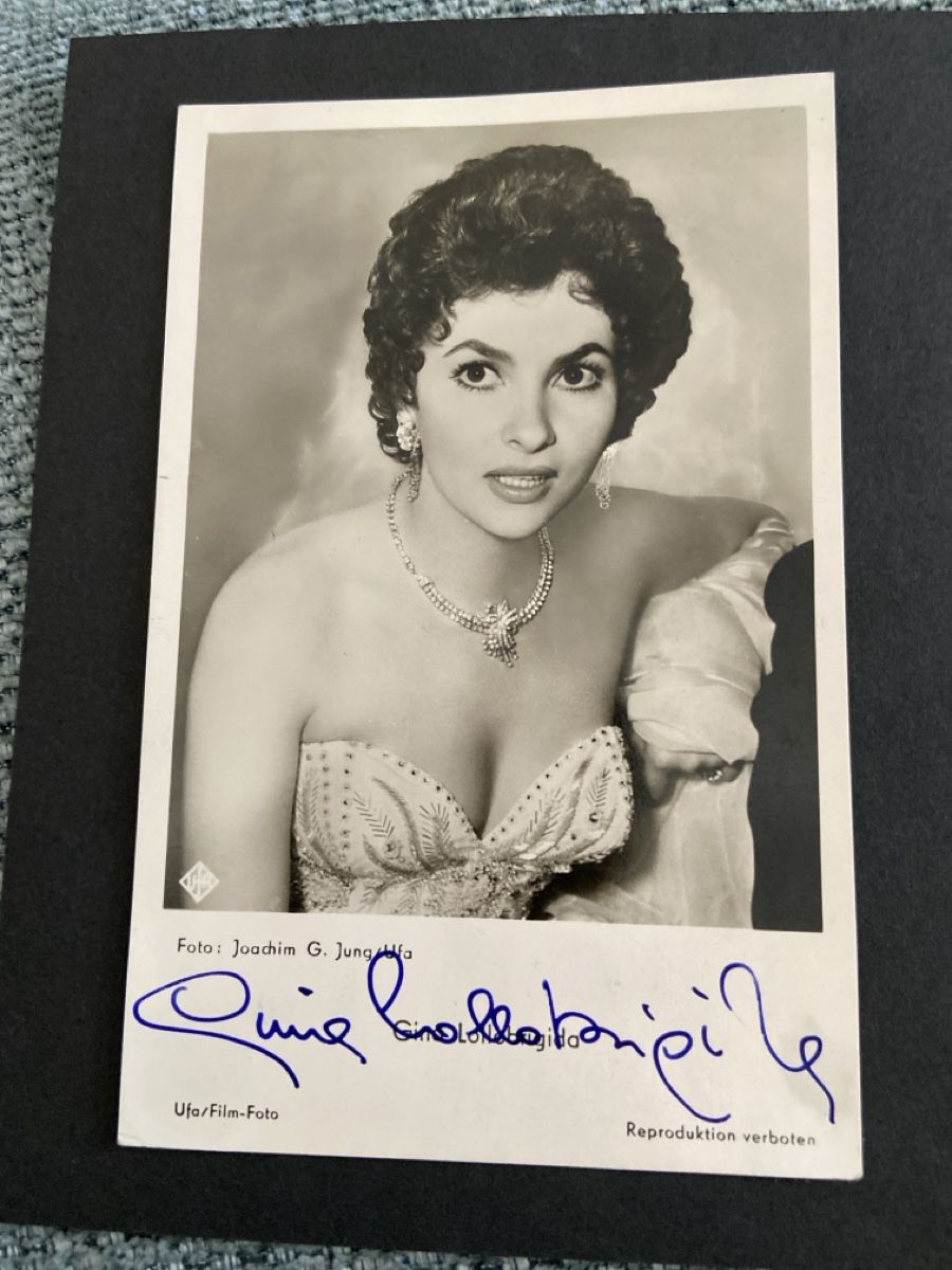Autografi: Autogrammkarte Gina Lollobrigida – Usato da Henggart venduto da cdl_zh5b