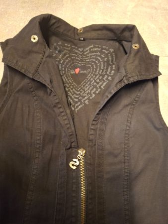 Robe ou gilet taille 36 marque Desigual 97% coton