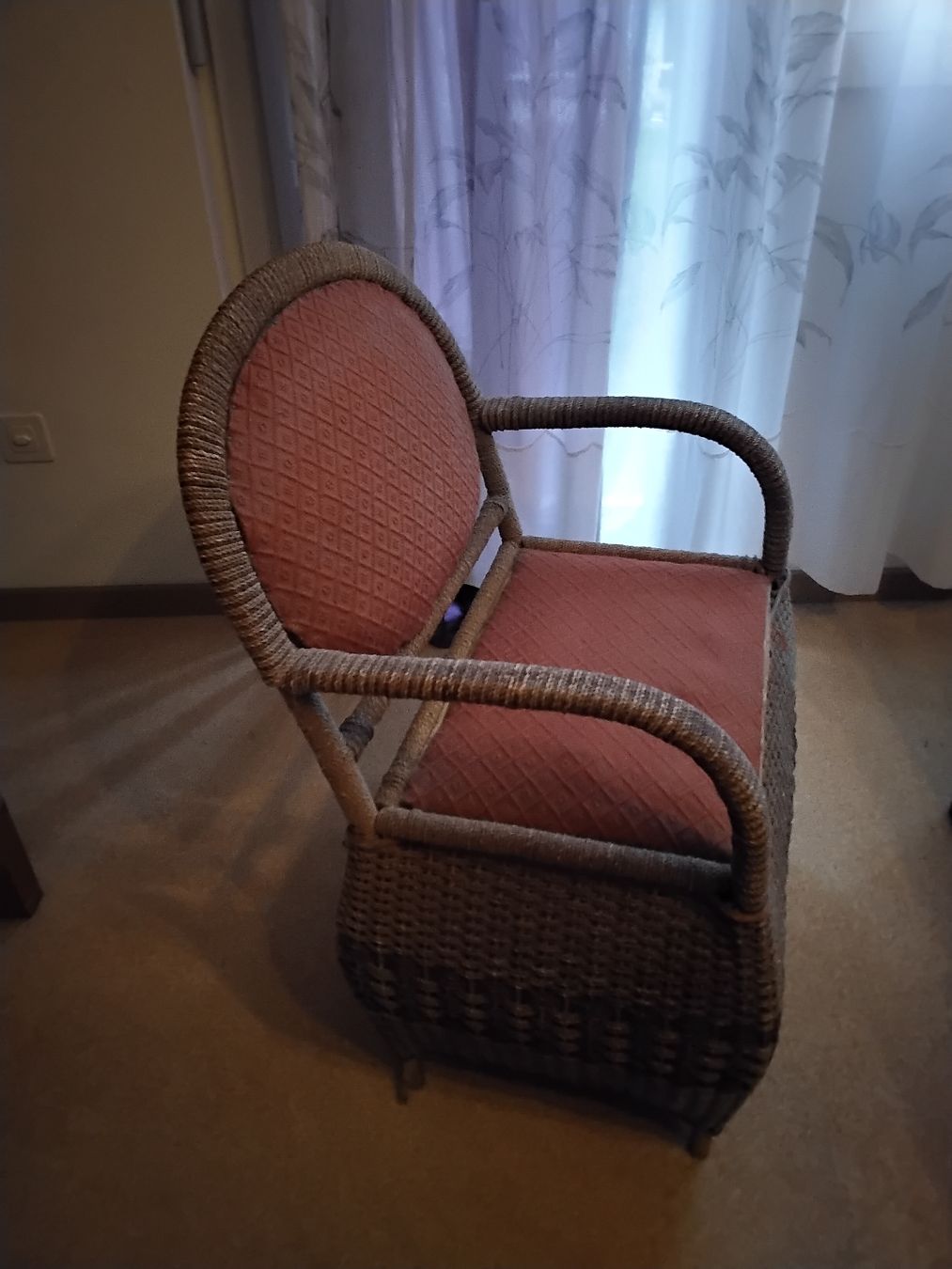 Poltrone: ANTIKER KORB / NÄH SESSEL – Usato da Biel/Bienne venduto da dasi3 1