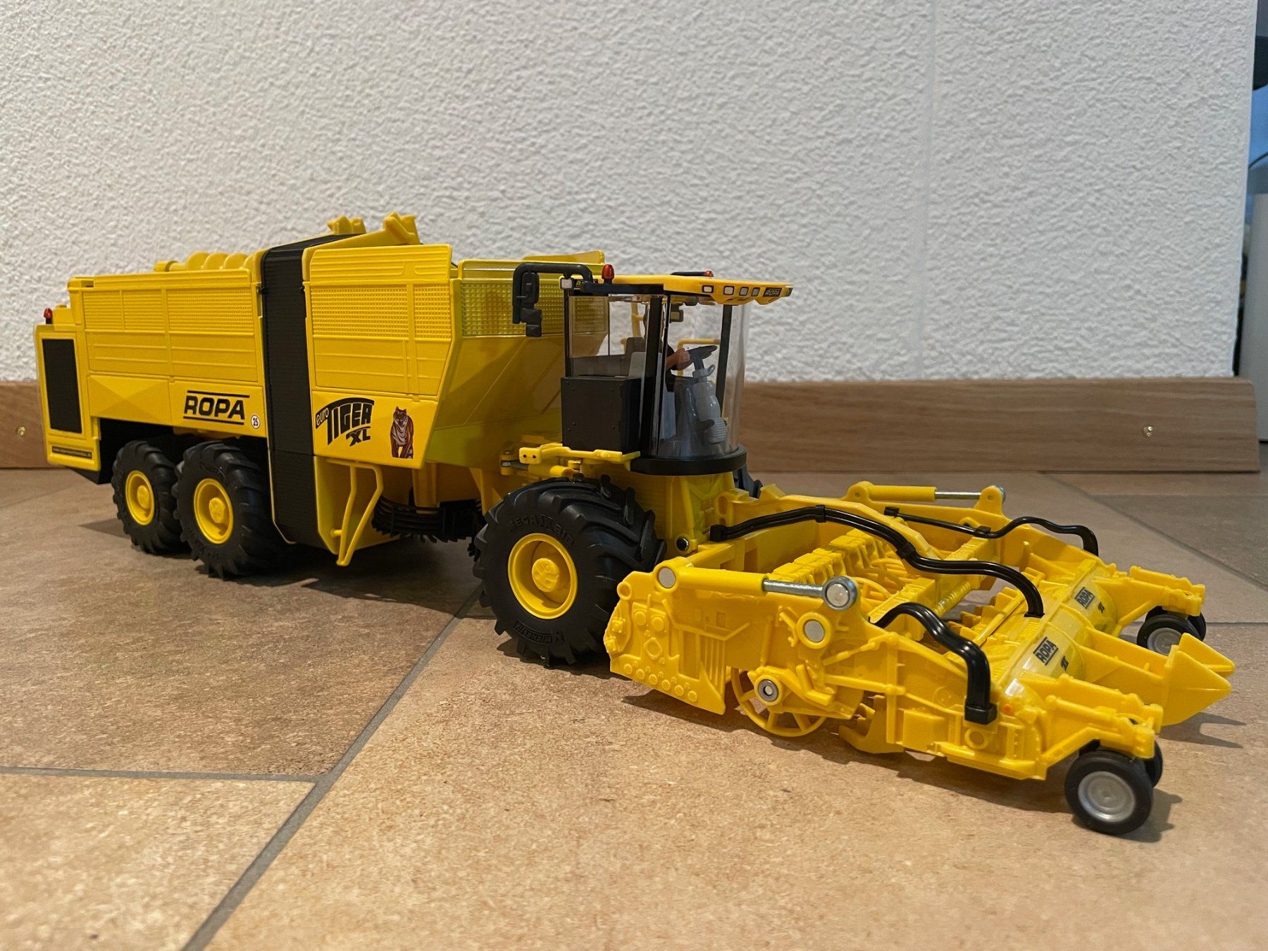 Toutes les machines: SIKU ROPA Rübenroder – Neuf avec emballage d'origine à Kreuzlingen par Stefan1150 2