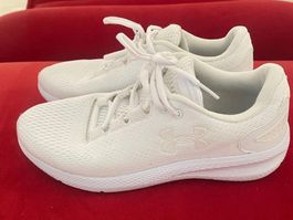 Turnschuhe Sportschuhe UNDER ARMOUR weiss Gr.37.5 neuwertig