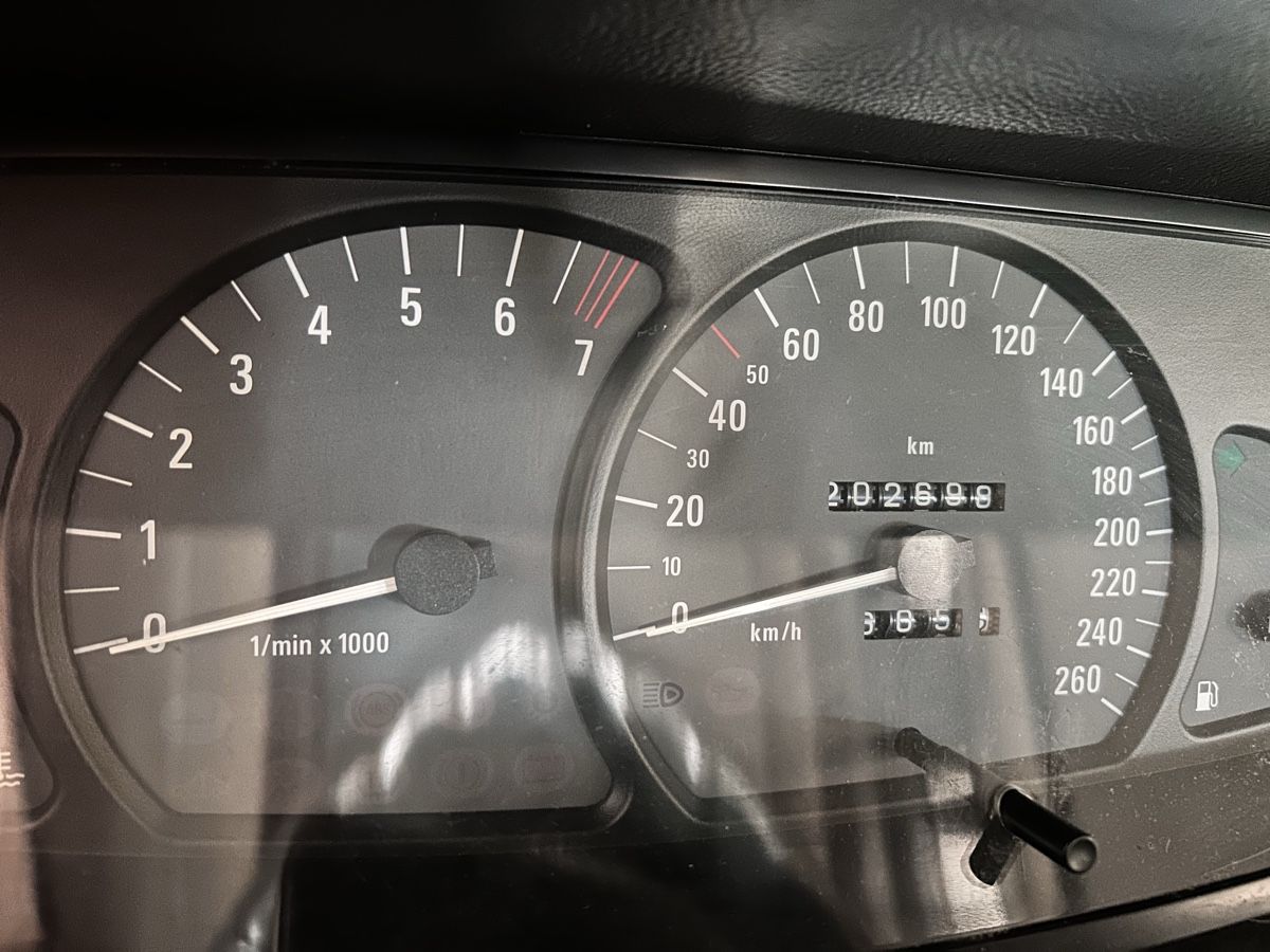 Opel Automobili: Opel Omega B 3.2 V6 – Difettoso da Hellbühl venduto da Kadettgte1979 7