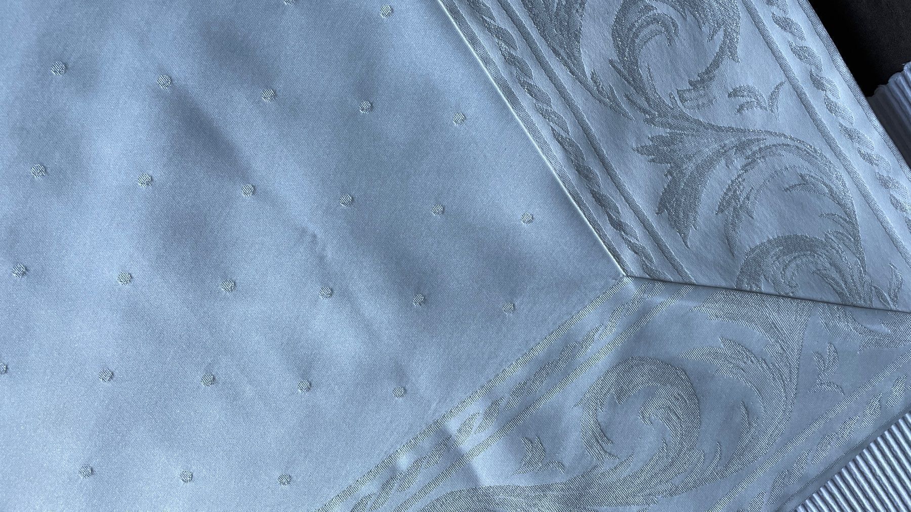 Sonstige Tischwäsche: Tischdecke schneeweiss silber 99 x 99 cm – Neu (gemäss Beschreibung) aus Birsfelden von Nic21 1