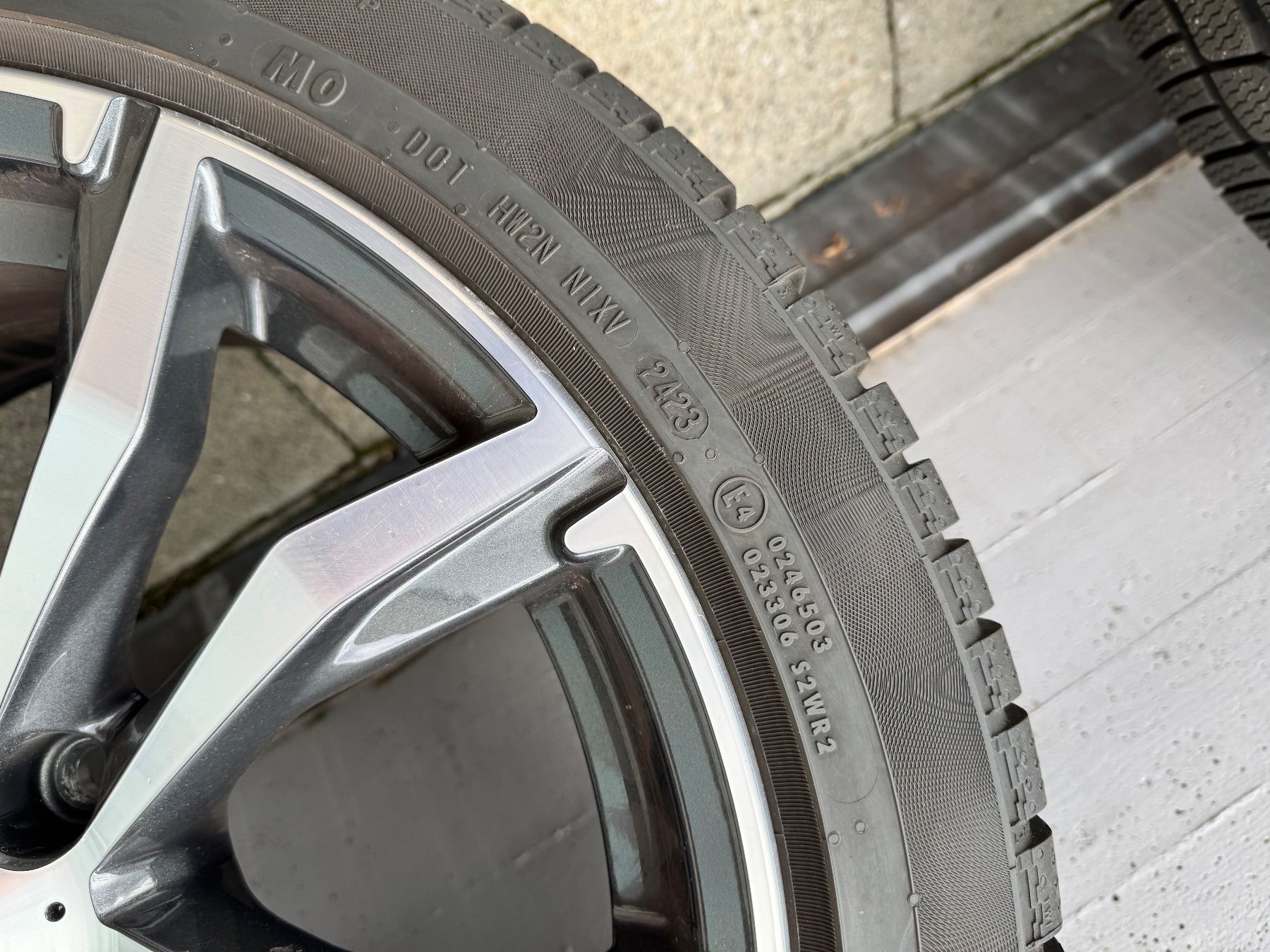 Continental Pneus & Roues: Räder zu verkaufen – D'occasion à Thusis par inf_hk95 4