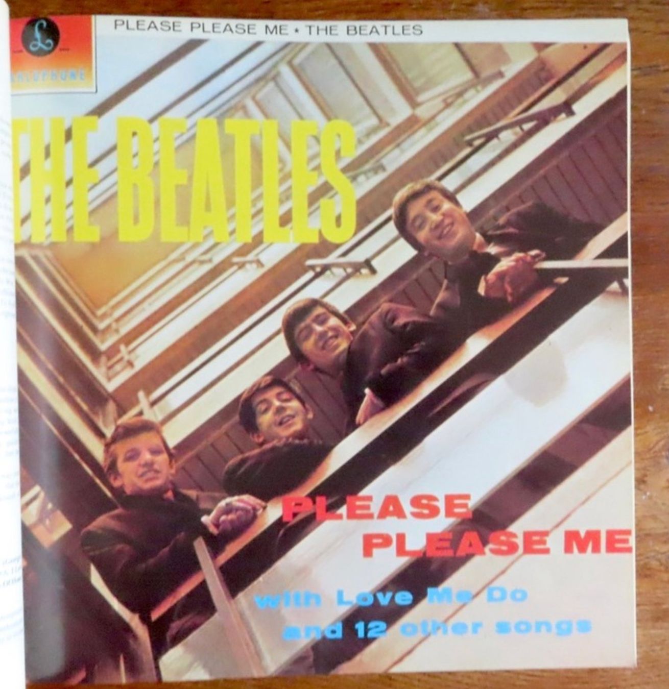 Libri: The Beatles - An illustrated record – Usato da Le Locle venduto da LibrairieLaBergerie 2