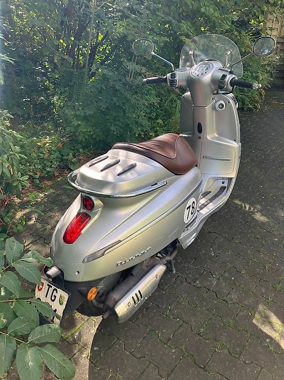 Scooters: DJANGO 125 SPORT – Gebraucht aus Arbon von sta_y6wk 2