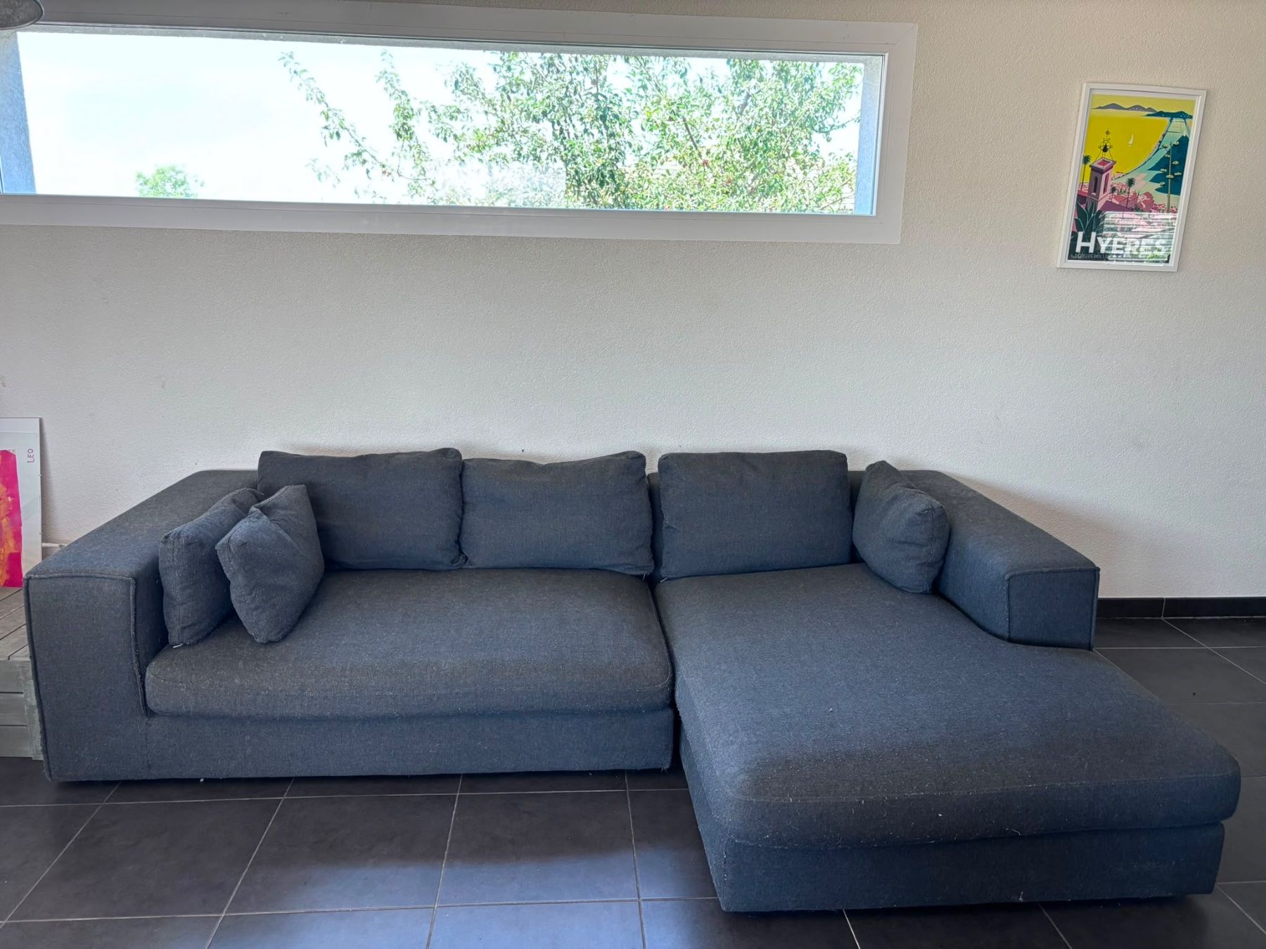 Sofas: Canapé d'angle gris 275cm bon état – D'occasion à Courtion par joh_bx8m