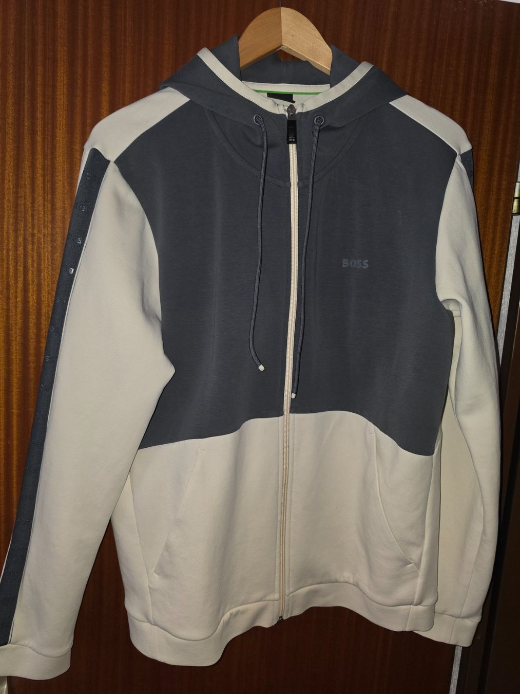 Hugo Boss Giacche: Boss Green Kapuzenshirt gr M – Usato da Zermatt venduto da ancise