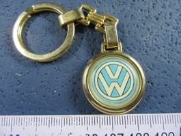 VW AUTO LOGO SHLÜSSELANHÄNGER GOLDIG VINTAGE
