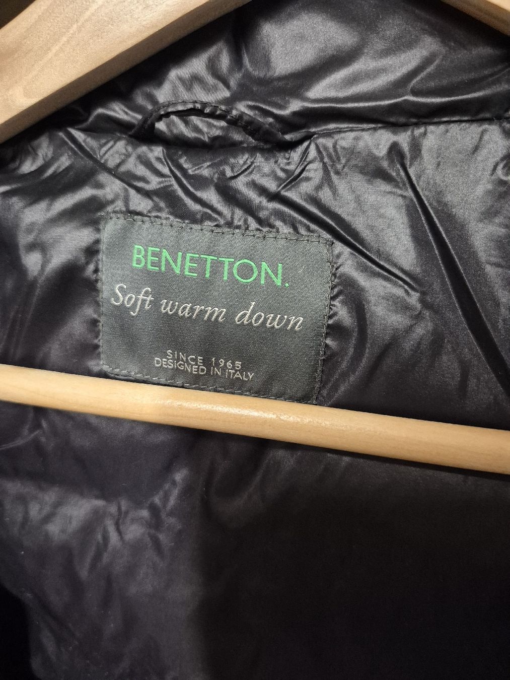 Benetton Jacken: Benetton Daunenjacke Gr.36 schwarz – Gebraucht aus Merligen von muss_haben 4