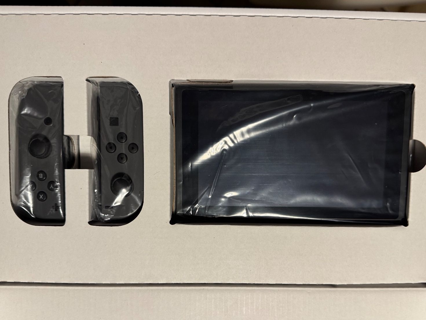 Nintendo Consoles: Nintendo Switch V1 - complete with box - as good as new – Neuf (Voir description) à Vésenaz par sycoon 2