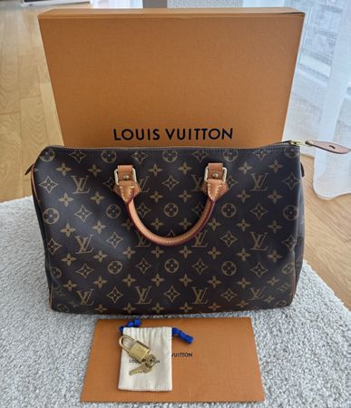 Louis Vuitton Speedy 35 