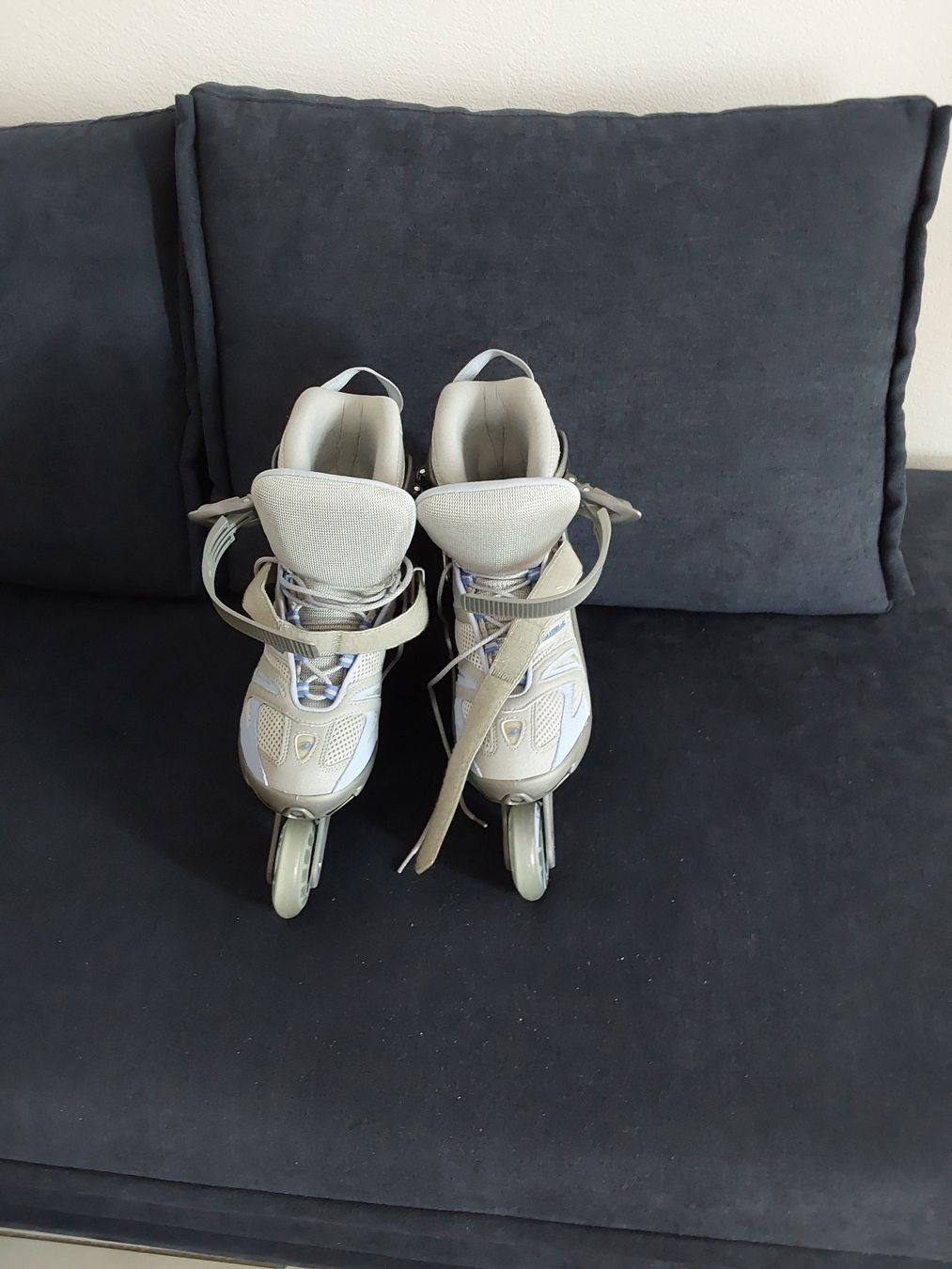 Pattini in linea & Pattini a rotelle: Inlineskates mit Schutzausrüstung Grösse 41 – Usato da Uster venduto da chetere 2