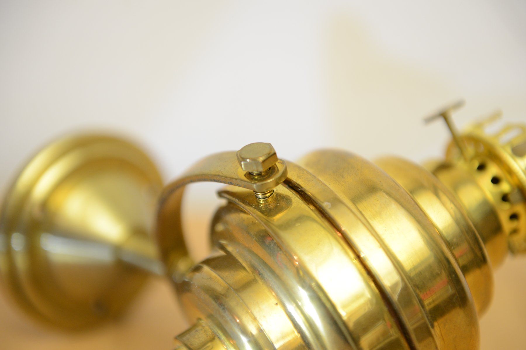 Lampade: Schiffs Petroleumlampe mit kardanischer Aufhängung – Nuovo (secondo la descrizione) da Sachseln venduto da Smatsch54 6