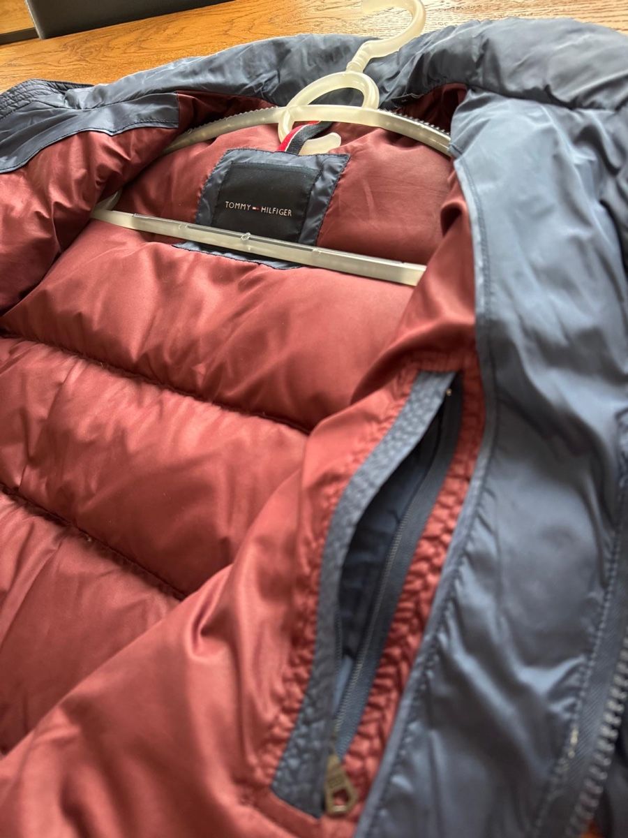 Tommy Hilfiger Giacche: Tommy Hilfiger Winterjacke M – Usato da Küssnacht am Rigi venduto da Ebikoner 2