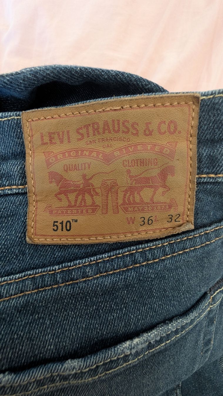Levi's Jeans: Jean Levi's Homme – Neu (gemäss Beschreibung) aus La Conversion von deborah22