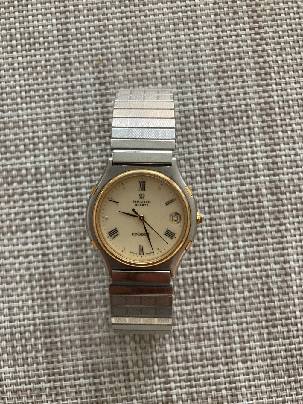 Revue Thommen Orologi: REVUE QUARTZ NEWPORT – Usato da Wilderswil venduto da Feldbach