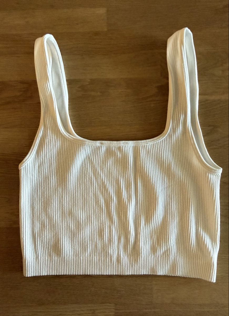 Zara Tops: Top, Zara,  Grösse M-L  – D'occasion à Anglikon par Haraldinho 1