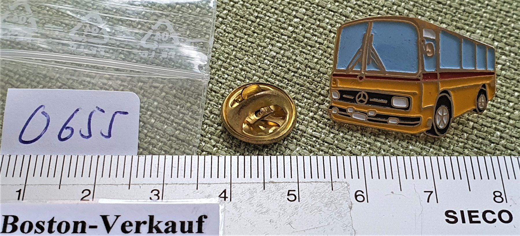Mercedes-Benz Placchette & Badge: O655 - Pin Die Post PTT Postauto Mercedes – Usato da Reinach BL venduto da Boston-Verkauf 1