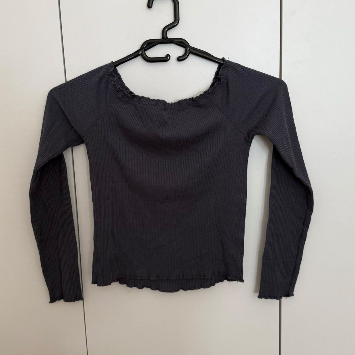 Pieces T-shirt: Damen Langarmshirt schwarz – Nuovo (secondo la descrizione) da Fällanden venduto da ala_k7vk 1