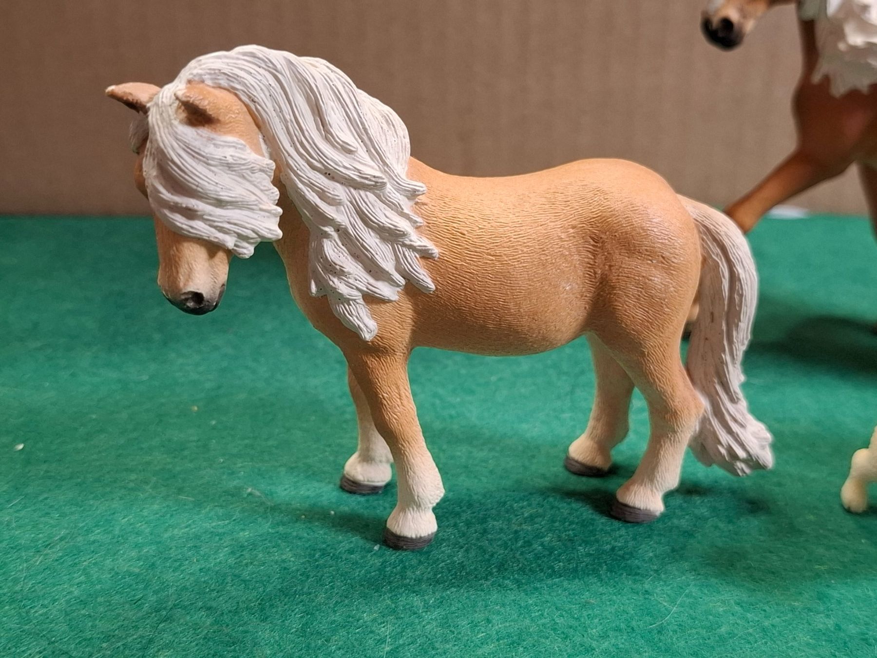Schleich Giocattoli: Schleich Pferde - tolles Figuren Set – Usato da Schlieren venduto da Svenja7 5