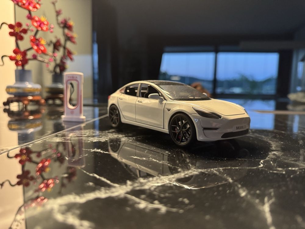 Miniatur Inertia Zug Spielzeug - Retro Grün Mit Licht & Sound