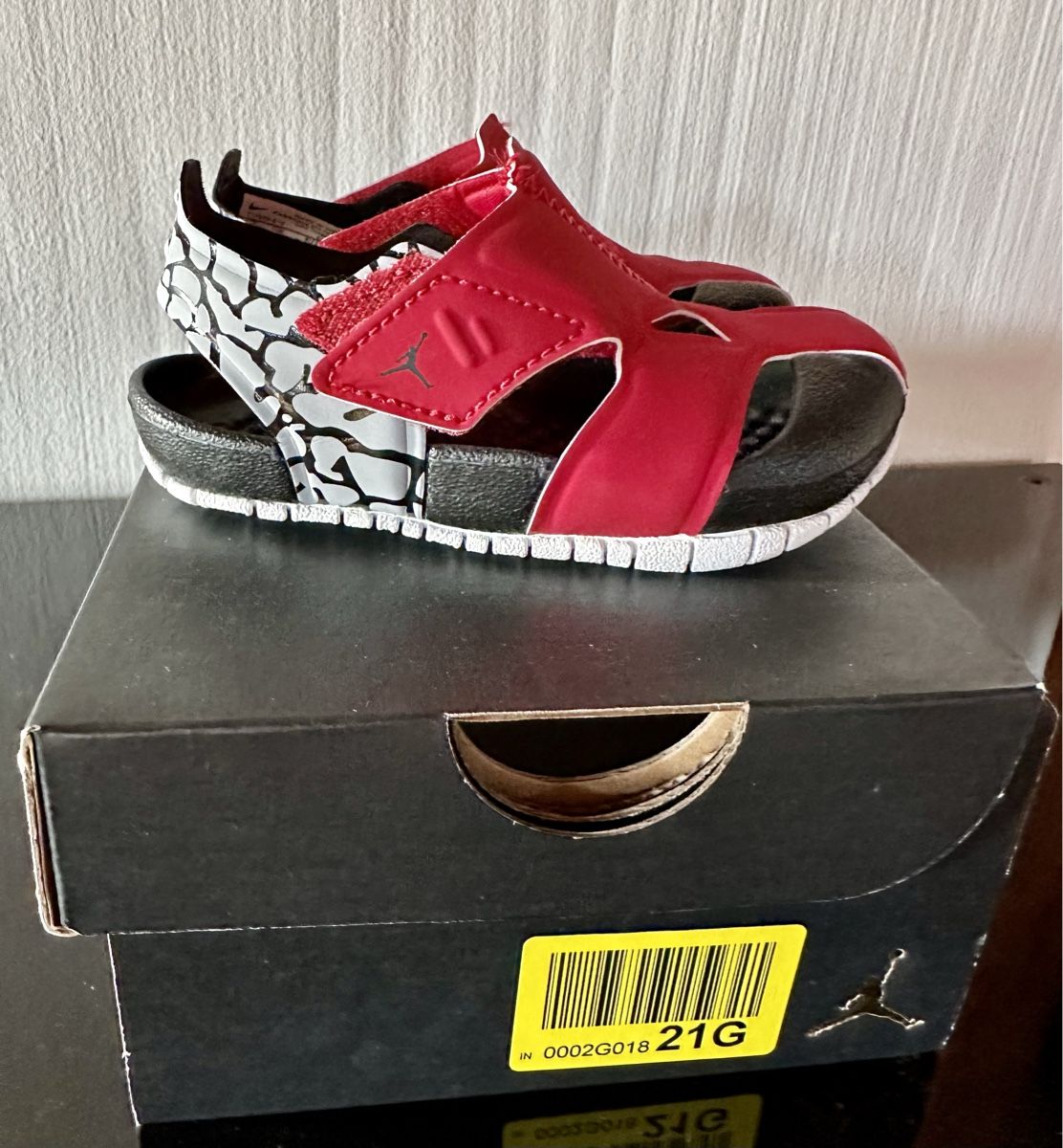 Jordan Scarpe per ragazzi: Baskets neuves Jordan pour bébé taille 22 – Nuovo e nell'imballaggio originale da Gimel venduto da Cindy2018 2